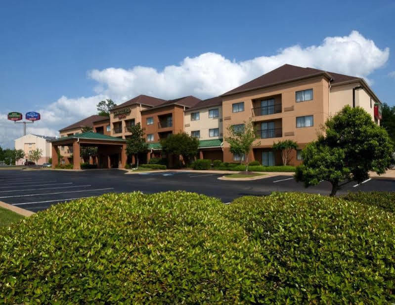 Courtyard Tuscaloosa Hotel Exterior foto